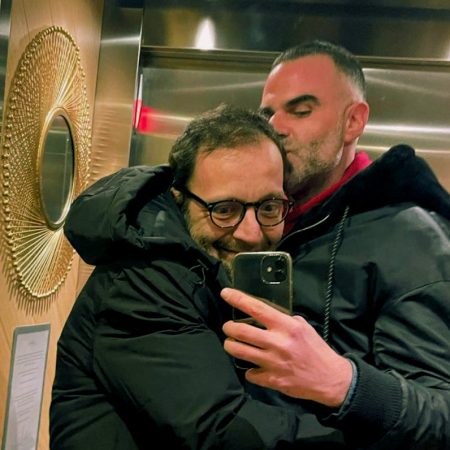 «Μαζί σου πάντα» έγραψε ο Κορτώ ανακοινώνοντας ότι παντρεύεται τον σύντροφό του