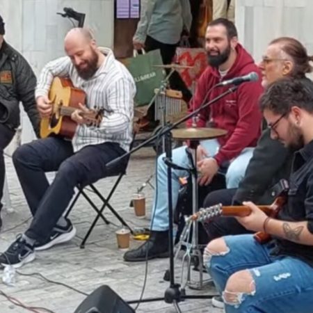 Πλιάτσικας & Στόκας τζαμάρουν με street artists στην Ερμού