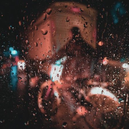 Και μένεις πάλι μόνος