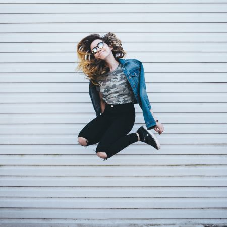 #GirlsGirl: Όταν το TikTok γίνεται σύμμαχος στη γυναικεία αλληλεγγύη