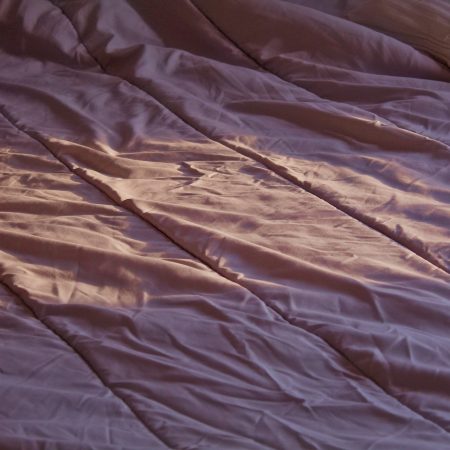 Για να νιώσεις πιο κοντά από ποτέ με το ταίρι σου δοκιμάστε swaddling $3x