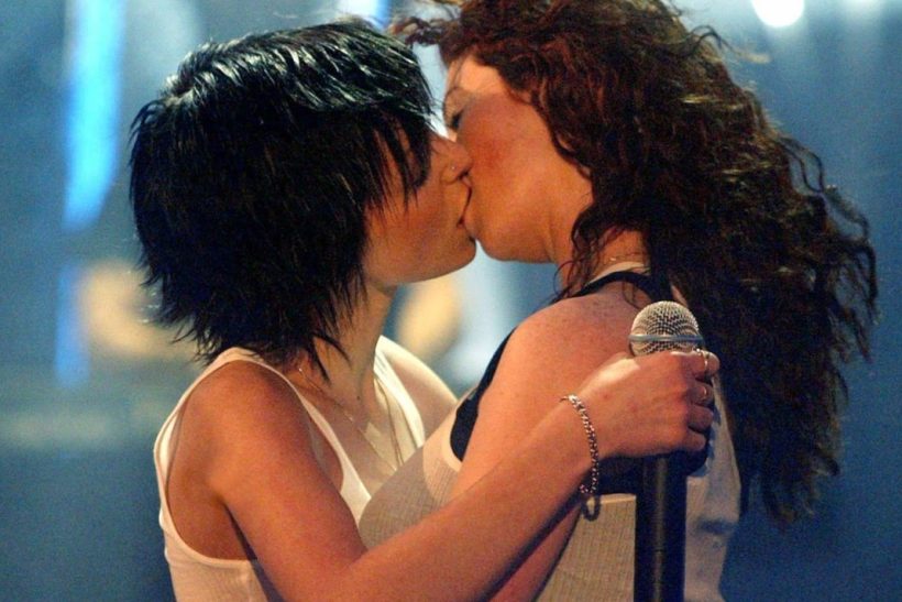 Τ.A.T.u.: Μια φορά κι έναν καιρό η eurovision δεν πήγαινε τις λeσβίες