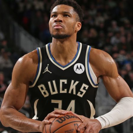 Τα ελάφια τρέμουν καθώς μία άλλη ομάδα διεκδικεί τον Greek Freak