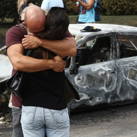 Απόφαση για το Μάτι: «Ντροπή, δεν έχετε τσίπα», οργισμένοι οι συγγενείς των θυμάτων