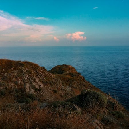 Κι όμως, μπορείς ν' αγοράσεις ένα ελληνικό νησάκι φθηνότερα από κάποιο σπίτι!