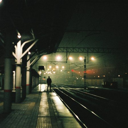 Πότε η στασιμότητα ξενερώνει και πότε σε κάνει να κολλήσεις περισσότερο;