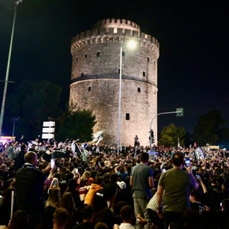 Τελικά η φιέστα στήθηκε στη Θεσσαλονίκη: Όλη η πόλη αποθέωσε τον ΠΑΟΚ