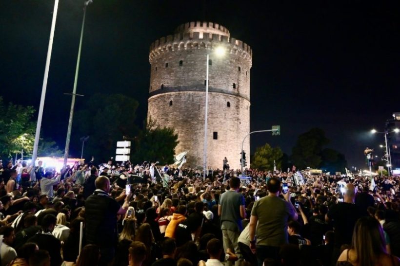 Τελικά η φιέστα στήθηκε στη Θεσσαλονίκη: Όλη η πόλη αποθέωσε τον ΠΑΟΚ