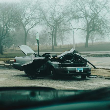 Πολύνeκpο τροχαίο στον Πύργο - Τα αυτοκίνητα έγιναν άμορφη μάζα