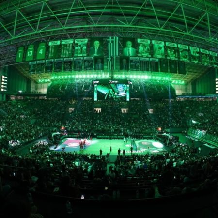 Ο Παναθηναϊκός ξηγιέται χαρίζοντας καθίσματα από το ΟΑΚΑ σε 32 δήμους