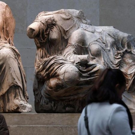 53% των Βρετανών θέλουν το αυτονόητο: Να επιστρέψουν τα γλυπτά σπίτι τους