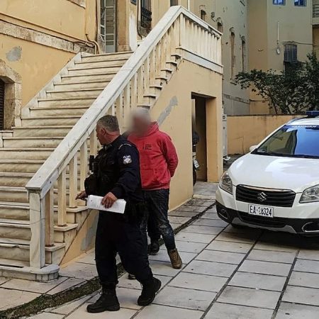 Χανιά: Ο 45χρονος έχει χτυπήσει άγρια τη σύζυγό του μπροστά στα παιδιά τους