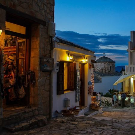 Η rawmantic Αλόννησος στους top 3 προορισμούς για μοναχικές ψυχές