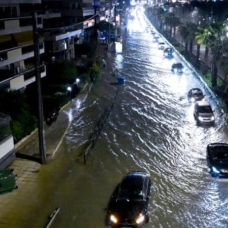 Η Ποσειδώνος γεμίζει (πάλι) με βοθρόνερα αλλά «η Ελλάδα είναι ζάχαρη»