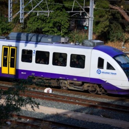 Hellenic Train ξαναχτυπά: Γέμισε με καπνούς βαγόνι στο δρομολόγιο για Κιάτο