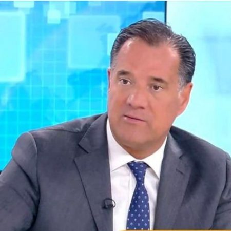 Ο Άδwvιs λέει πως 