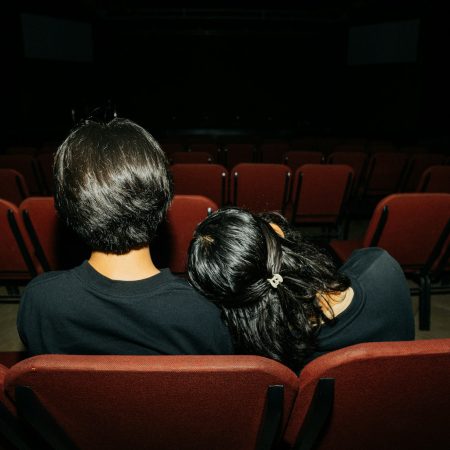 Στην Ιαπωνία μπορείς να προσλάβεις έναν ωραίο άντρα να σoυ σκουπίσει τα δάκρυα