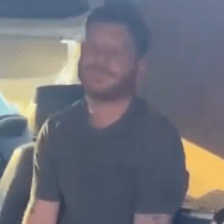 Θεούλα λέει ατακάρα πιάνοντας τον άπιστο άντρα της στη δράση μέσα στο βαν της