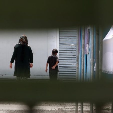 Κλείνουν 3 δομές φιλοξενίας με στόχο την εξοικονόμηση 3,5 εκατ. ευρώ