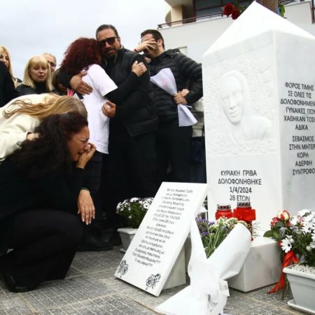 Ένα μνημείο για την Κυριακή θα βρίσκεται από εδώ και πέρα έξω από το Α.Τ Αγίων Αναργύρων