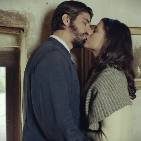 Άγιος Έρωτας: «Είναι δικό σου παιδί» λέει η Χλόη στον πατέρα Νικόλαο (επιτέλους)
