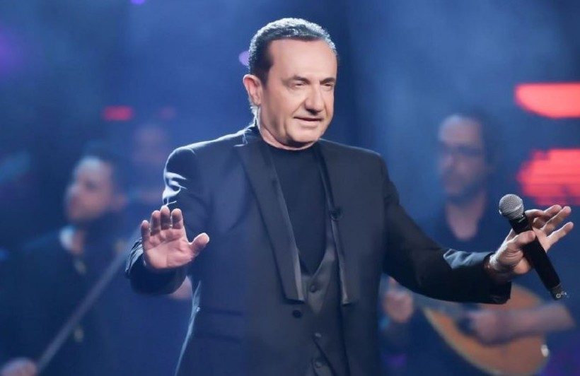Ο Πανταζής τα 'χει με μια 30άρα και θέλει παιδί, όμως η κοινωνία πόσο οκ είναι με αυτό;