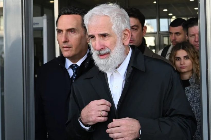 «Μου είπε “μην είσαι κομπλεξική” ενώ με βίaζε» Νέα καταγγελία στη δίκη Φιλιππίδη