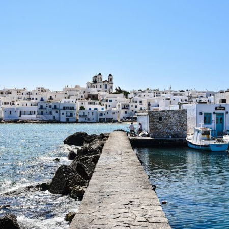Οι επιχειρηματίες της εστίασης στην Πάρο απεργούν γιατί -τολμούν να- τους ελέγχουν!