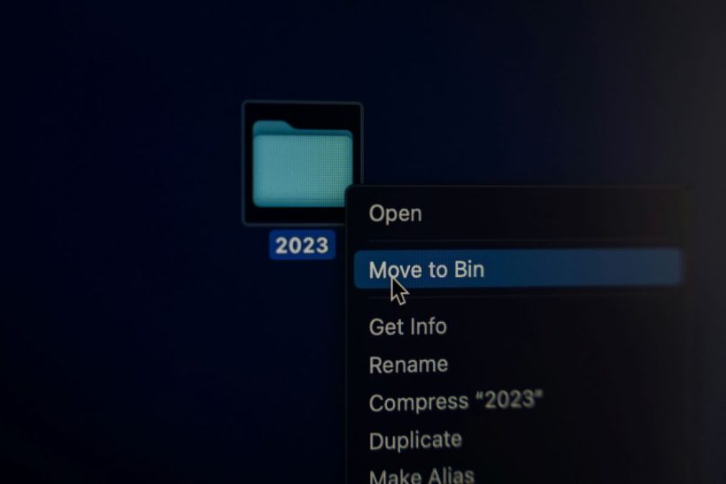 Delete-ology: Ολόκληρη ψυχολογία πίσω από το SEND-UNSEND στο γκομενάκι