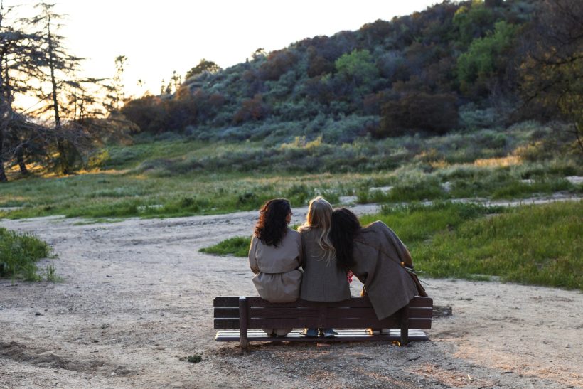 Όταν τα αδέρφια φτάνουν να μη λένε ούτε «γεια», δε φταίνε τα αδέρφια