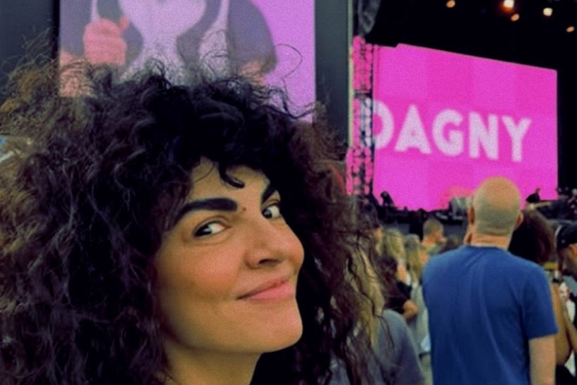 Ένα φιλάκι στο στόμα έδωσαν Αλμπάνης και Σολωμού στη συναυλία του Τίμπερλεϊκ στην Ιταλία