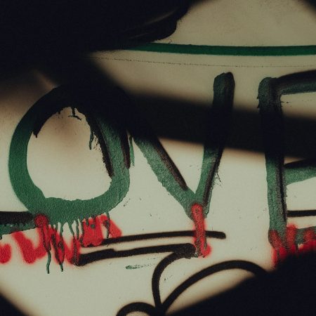 Όταν χωρίζουν δυο άνθρωποι που αγαπιούνται, μια καταστροφή συμβαίνει στον κόσμο