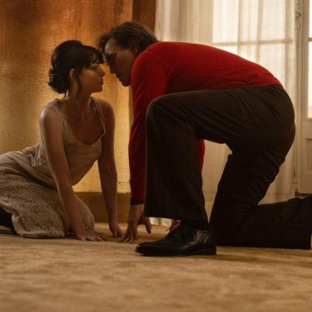 Σ#ξ σε επαφή με το πάτωμα: 5 στάσεις για να τα δει(ς) όλα