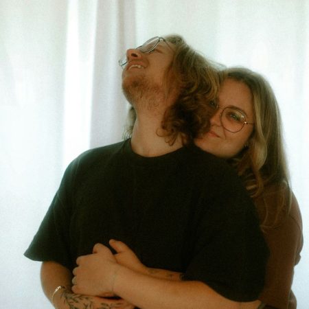 Ρωτήσαμε και μάθαμε: Πόσο ρόλο παίζουν τα (εσω) ρούχα στο σ#ξ;