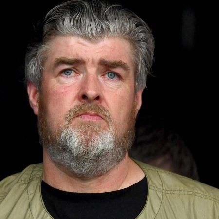 Κατηγορείται για βιaσμό ο μεγαλύτερος αδελφός των Oasis, Πολ Γκάλαχερ