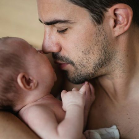 Πατέρας: Aπό το σκληρό μοντέλο του χθες στο gentle parenting του σήμερα