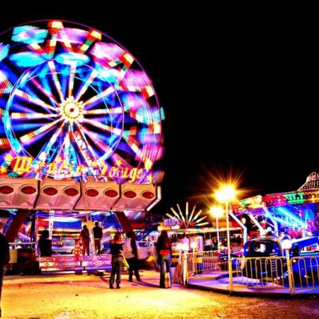 4 άτομα εκσφενδονίστηκαν από «ταψί» σε λούνα παρκ στη Ρόδο