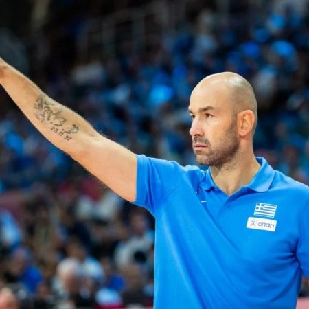 Να βρεις κάποιον να μιλάει για σένα όπως ο Σπανούλης για τον Θ. Αντετοκούνμπο