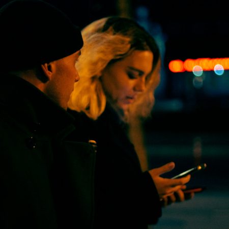 Αν από μηνύματα το πάτε τέλεια κι από κοντά κάτι δε βγαίνει ίσως να είστε textroverts