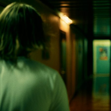 Δεν είναι ότι κουράστηκες να παλεύεις μόνος στη σχέση, είναι ότι δε θα έπρεπε