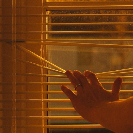 Υπάρχει μια άγρια μοναξιά που λέγεται «δεν έχω κανέναν να μου λείπει»