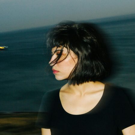 Μία ψυχολόγος απαντάει σε 5 ερωτήσεις για την κατάθλιψη των νέων