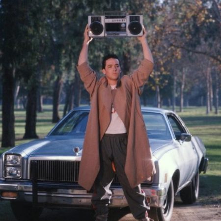 Η Gen Z κάνει καντάδες με τα κινητά, αλλά κι αυτό είναι κάτι