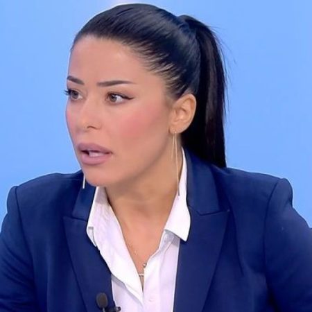 Leave Afroditi alone γιατί ζούσε 