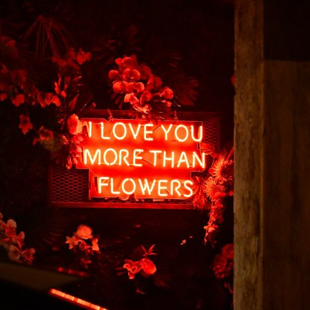 Μερικοί δε σε πλήγωσαν γιατί δε σε αγάπησαν αλλά γιατί δεν αγαπούσαν τον εαυτό τους