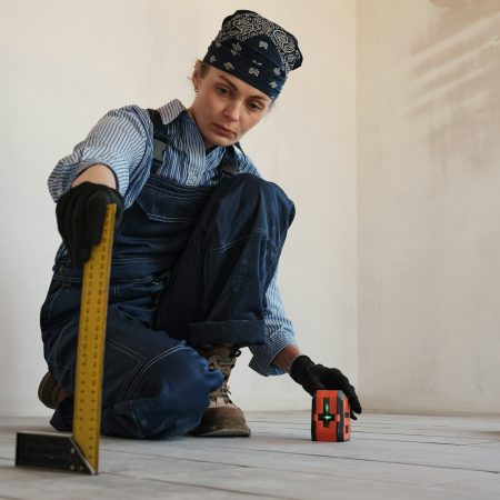 Είναι κλισέ και σεξιστικό ότι τα αγόρια «πρέπει να κάνουν μαστορέματα»;