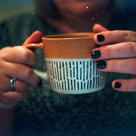 Μicromoments: Η τέχνη του να απολαμβάνεις μια κούπα καφέ με την ησυχία σου