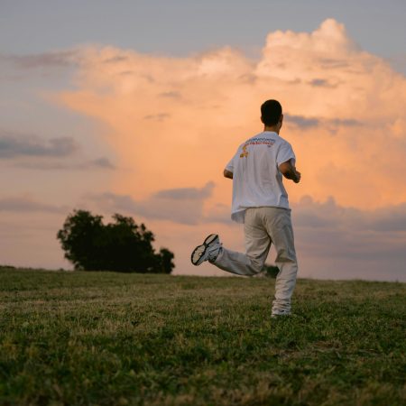 Το μεγαλύτερο λάθος είναι να κολλήσεις στο «σπουδές, δουλειά, οικογένεια, σύνταξη»