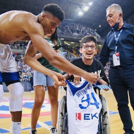 Ο Γιάννης Αντετοκούνμπο θα δωρίσει 25 εκ. του Μιλγουόκι συμβολαίου