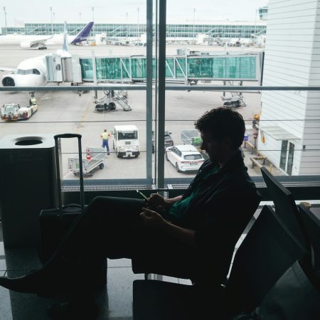 Σεπτέμβρης: Ο πιο δύσκολος μήνας για τους ξενιτεμένους που γύρισαν για λίγο στην πατρίδα